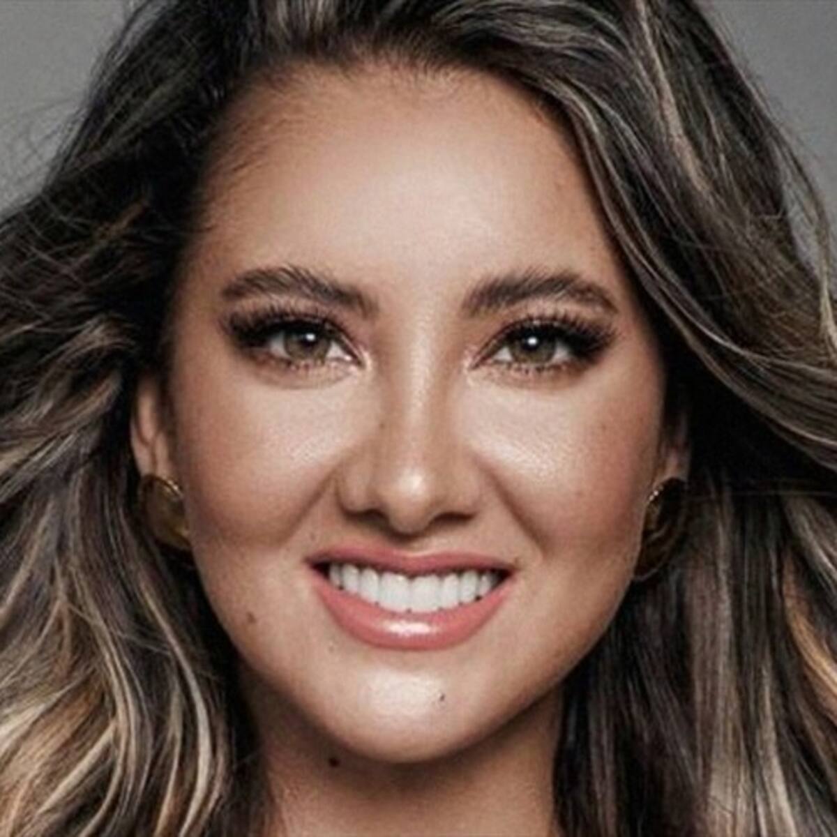 Daniella Álvarez ahora tendrá que usar silla de ruedas: “me hice un herida por caminar mucho”
