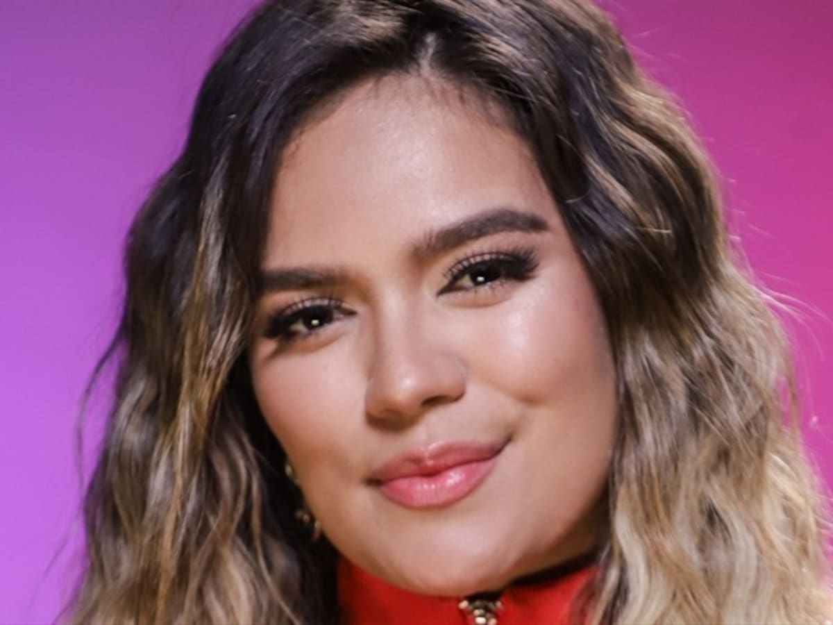 Video: Karol G presumió sus posaderas mientras hacía sentadillas