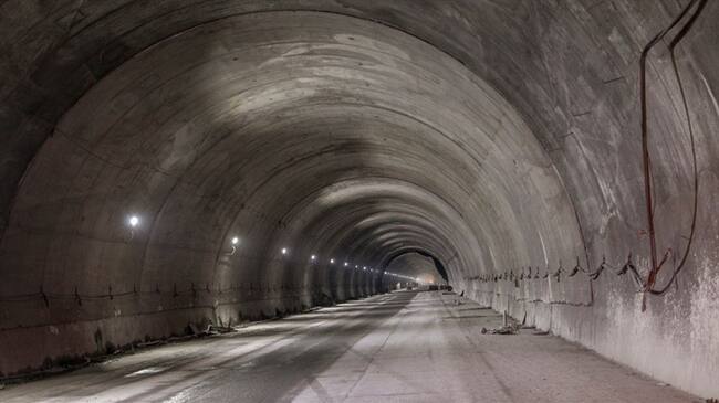 El túnel de La Línea listo para su funcionamiento. Foto: Colprensa.