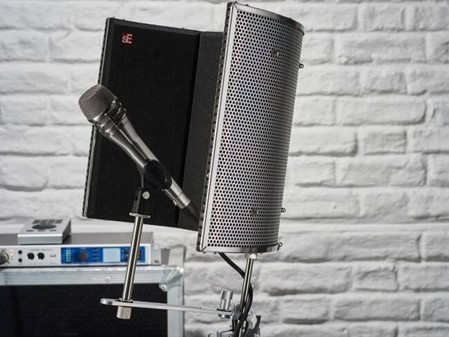 La divertida versión de “Una aventura” en Repeat After Ibarra