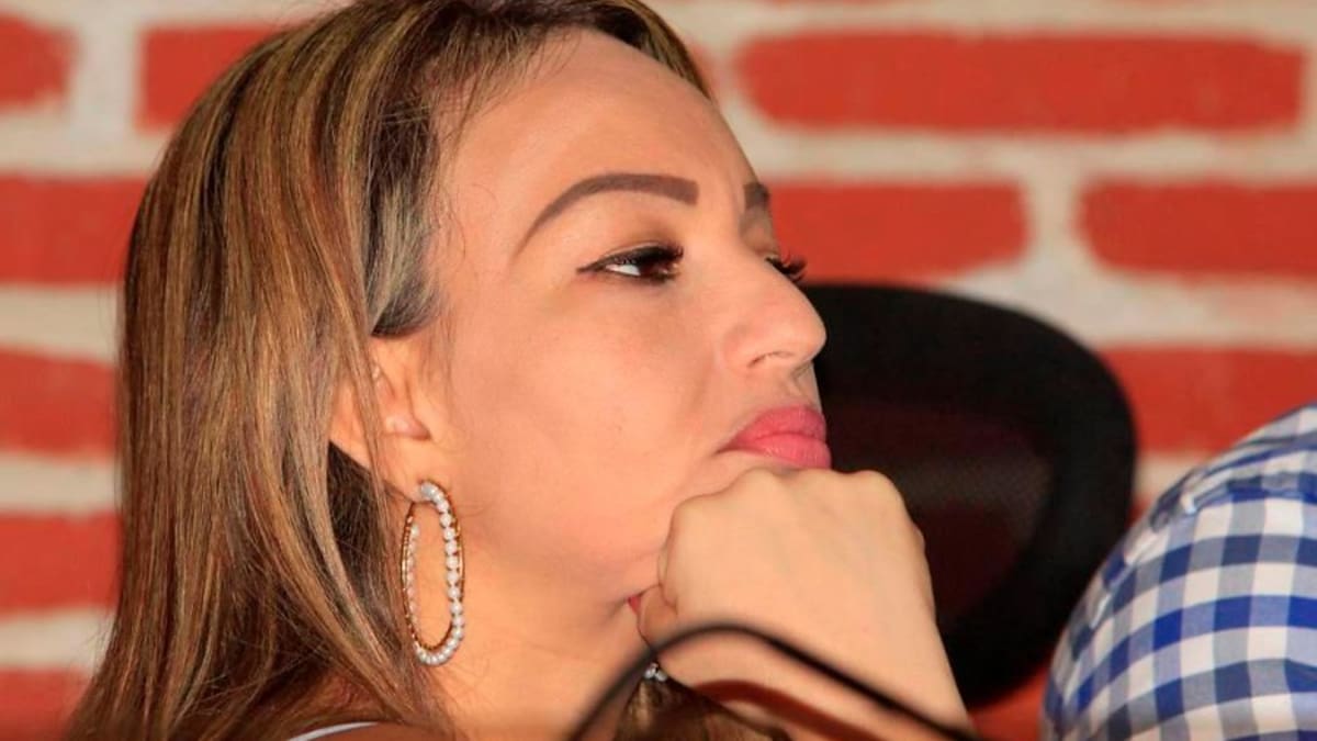 Consejo de Ética del Partido Liberal suspendió temporalmente la afiliación de Gloria Estrada