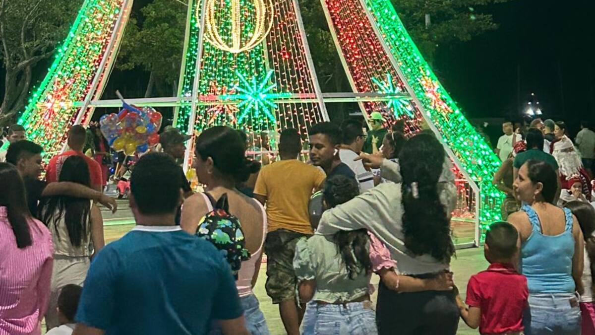 Se encendió el alumbrado navideño en Santa Marta