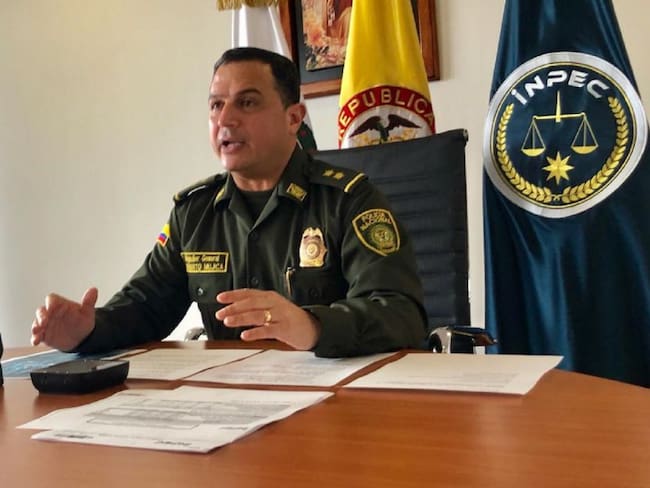 Pegasus: General (r) Mujica, exdirector de la DIPOL, guardó silencio en Fiscalía