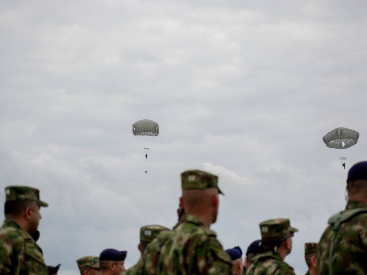 Requisitos para ser paracaidista militar: ¿dónde se estudia en Colombia?