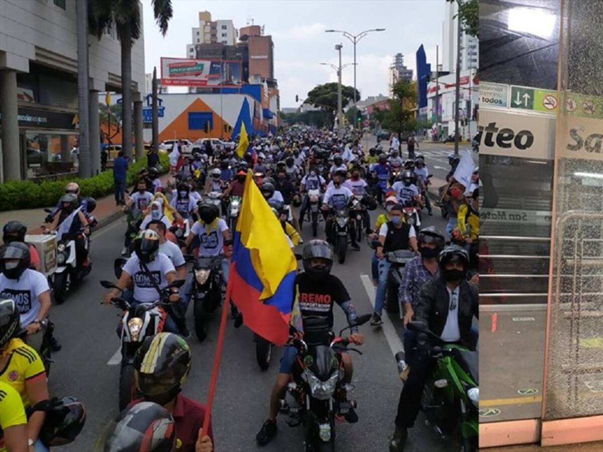 El contraste de las protestas pacíficas y con desmanes en Bucaramanga