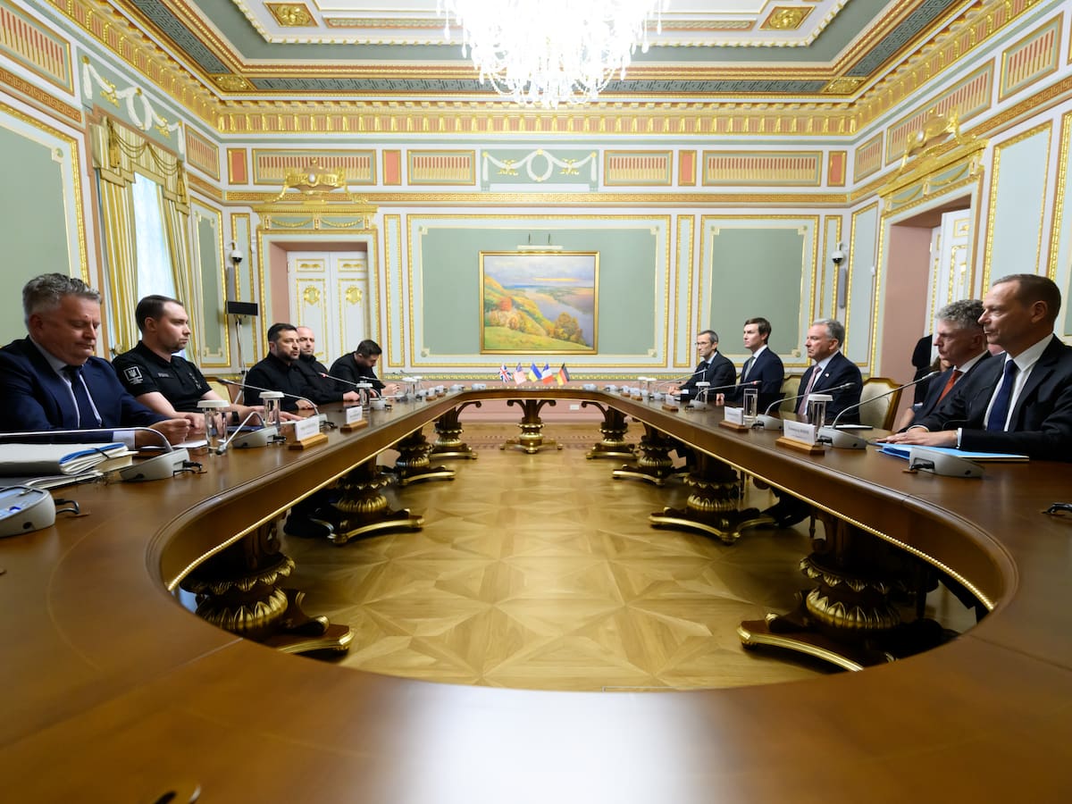 Concluye la reunión de Zelenski con los emisarios de EEUU