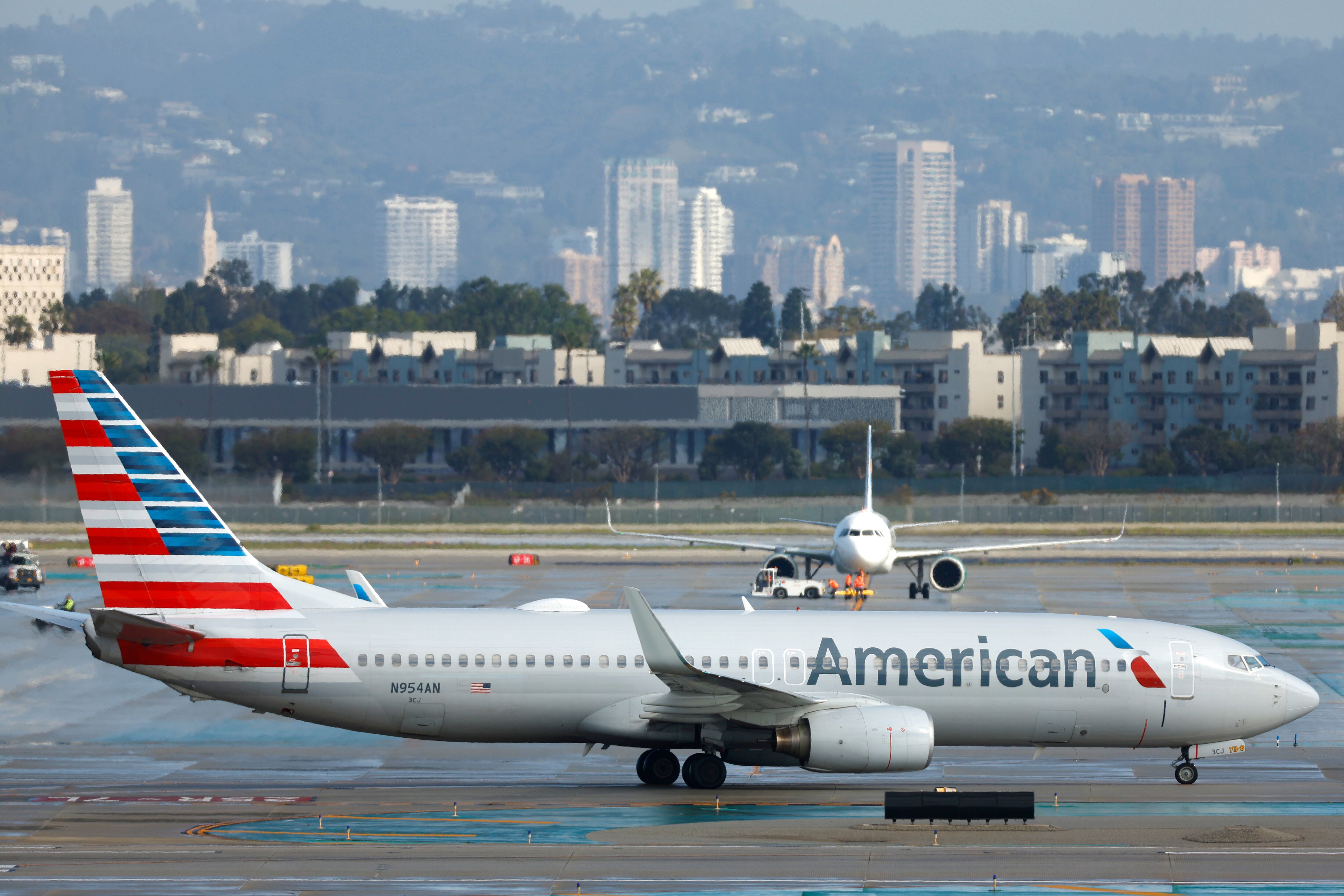 Imagen de referencia de un American Airlines Boeing 737. FOTO: Kevin Carter/Getty Images.