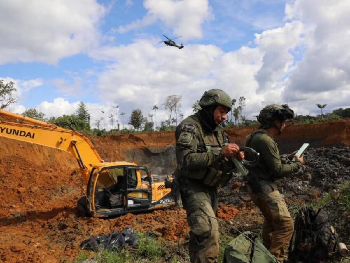 Más de 2.000 minas ilegales han sido intervenidas por la fuerza pública en 2025