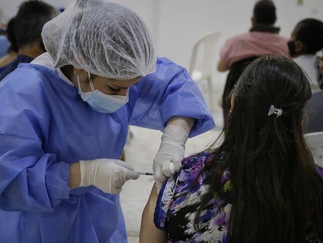 Vacunación contra el COVID-19 en Colombia. Foto: Colprensa