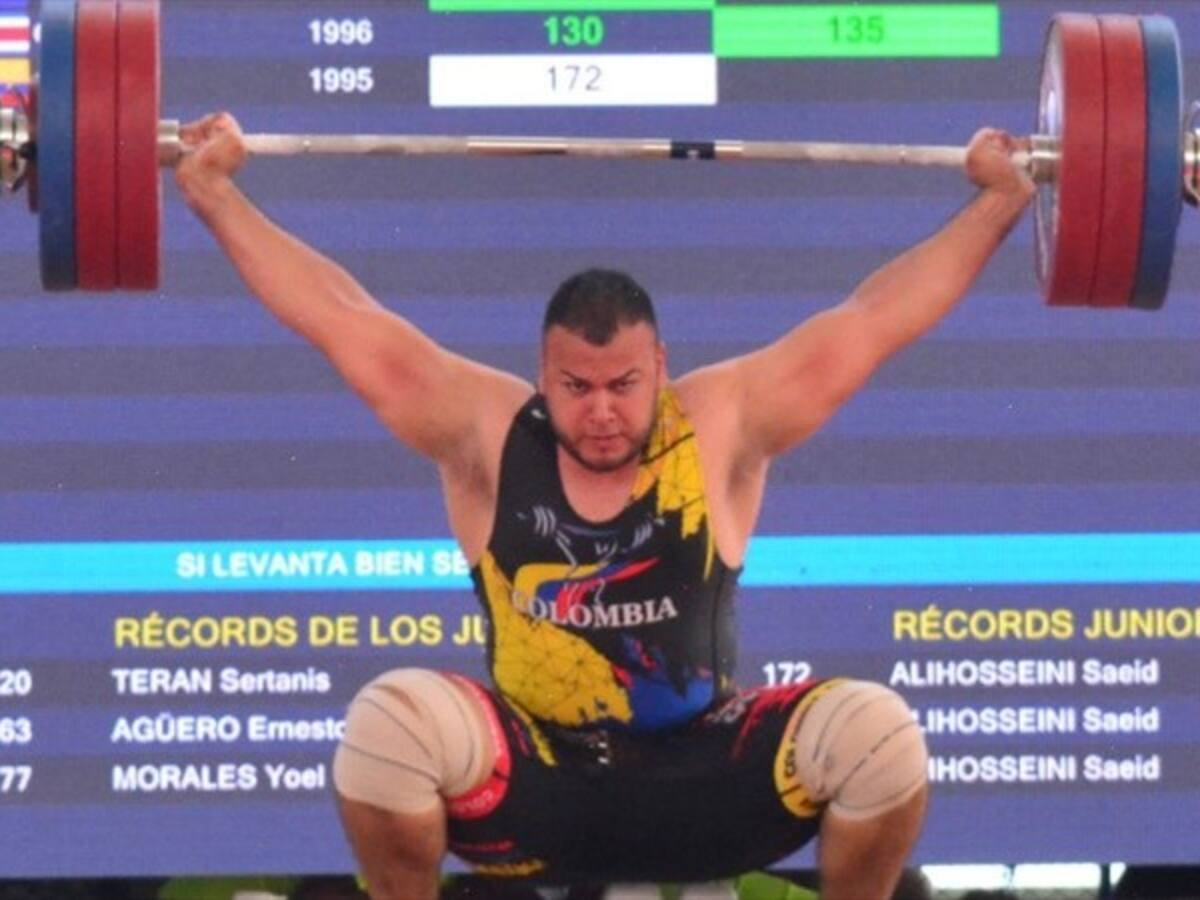Santiago Cossio se llevó oro y plata en el último día de la Halterofilia