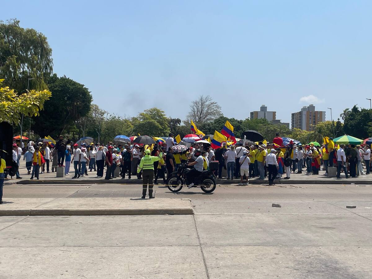 Cientos de manifestantes protestaron en Barranquilla contra las reformas del Gobierno