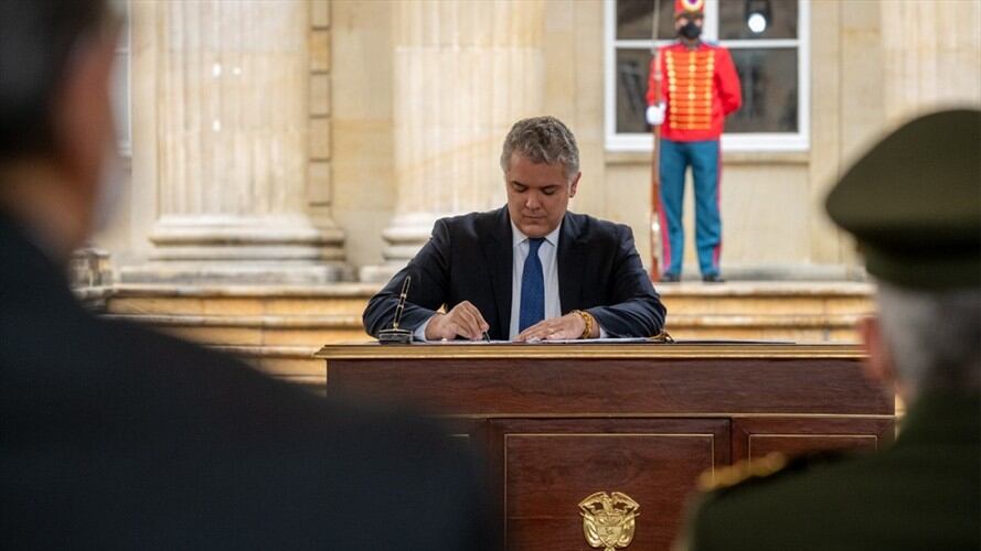 Duque reglamenta ley de beneficios para los veteranos de la fuerza pública. Foto: Presidencia de la República