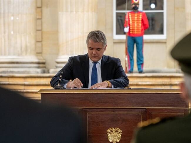 Duque reglamenta ley de beneficios para los veteranos de la fuerza pública. Foto: Presidencia de la República