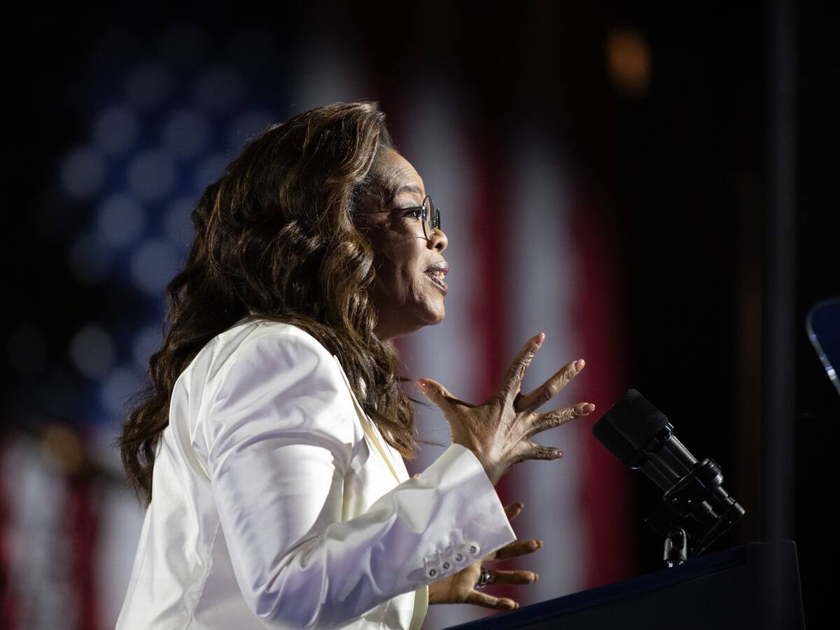 Oprah Winfrey negó haber recibido un millón de dólares de la campaña de Kamala Harris