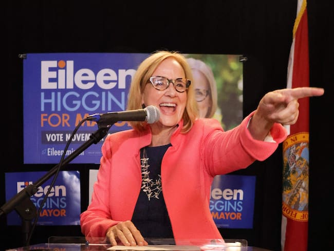 Eileen Higgins, nueva alcaldesa de Miami, se aleja de política antiinmigrante: “No colaboraré con ICE”