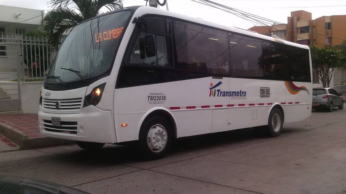 Conductores de Transmetro se manifestaron por malas condiciones de los vehículos
