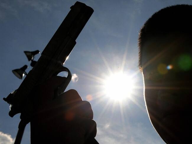 Según el reporte del SISC de Medellín el sábado 20 de octubre hubo dos homicidios en las comunas 10 y 11, ambos con arma de fuego. Foto: Getty Images