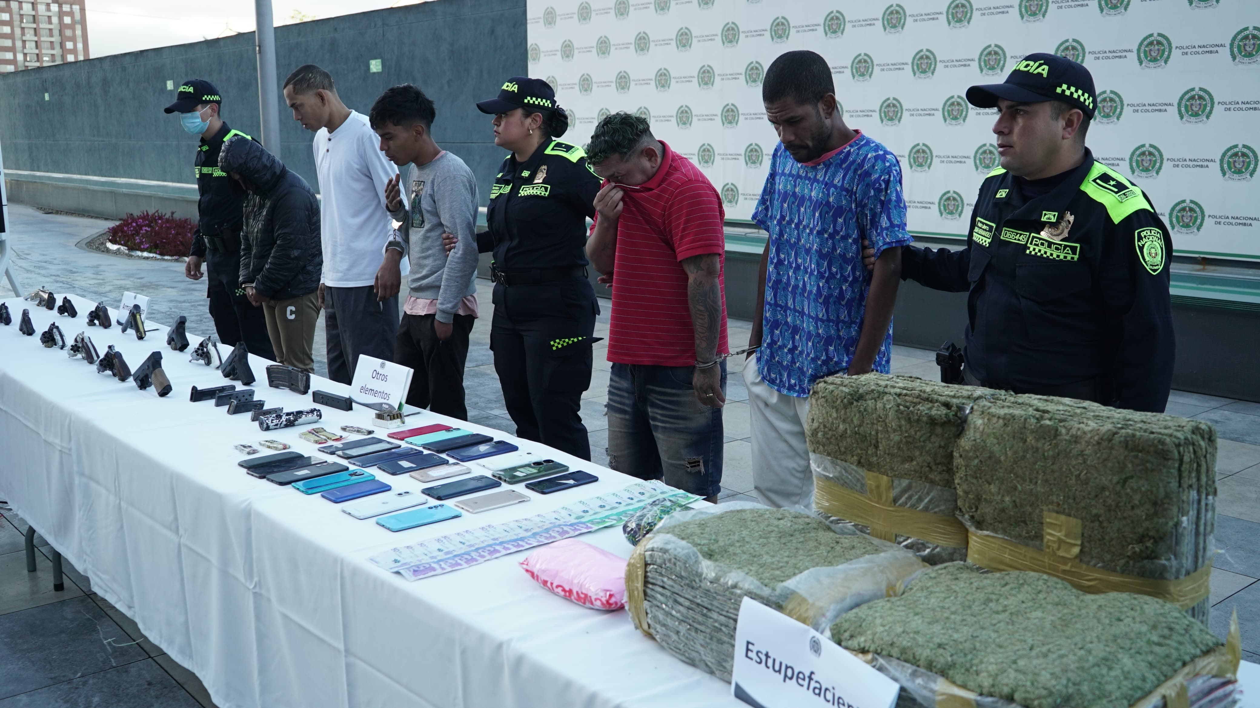 Desarticulación de bandas de microtráfico. Foto: Secretaría de Seguridad y Policía Metropolitana de Bogotá.
