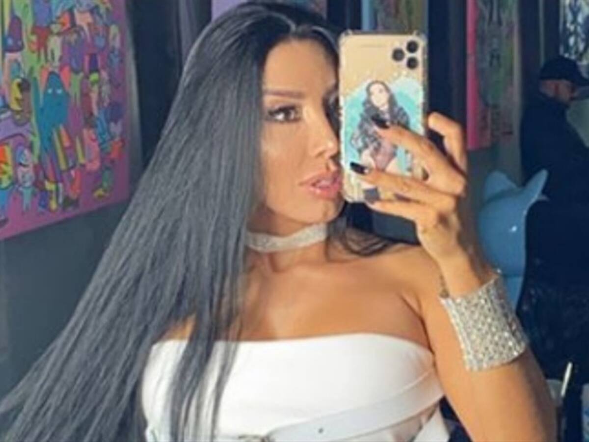La lujosa camioneta con la que DJ Marcela Reyes presume en redes sociales