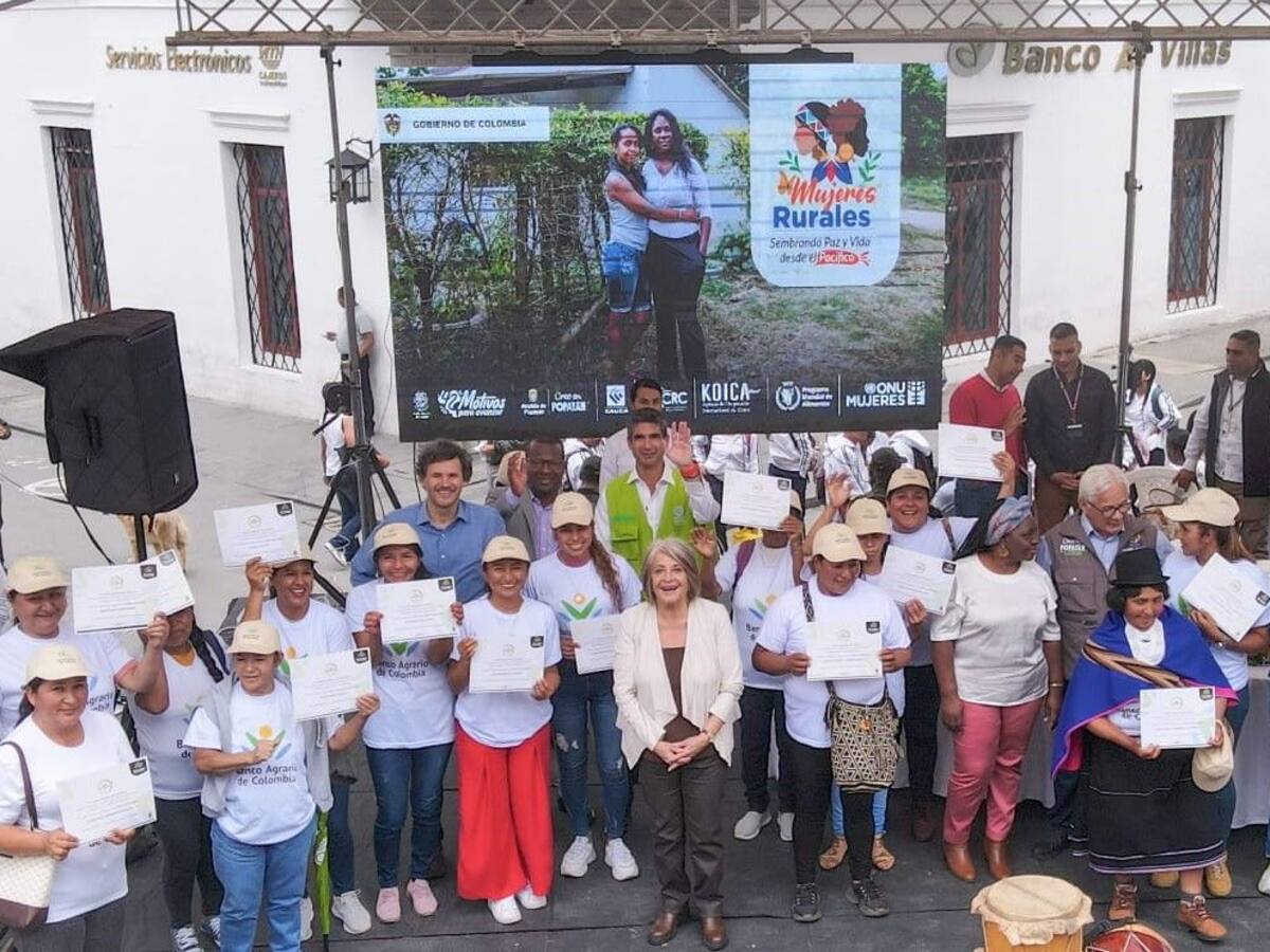 En el Cauca avanza la formalización con la entrega de títulos de tierras