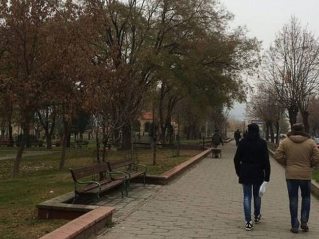 En Veles, una pequeña ciudad de Macedonia, muchos jóvenes se están enriqueciendo con un negocio que despierta polémicas.. Foto: BBC Mundo