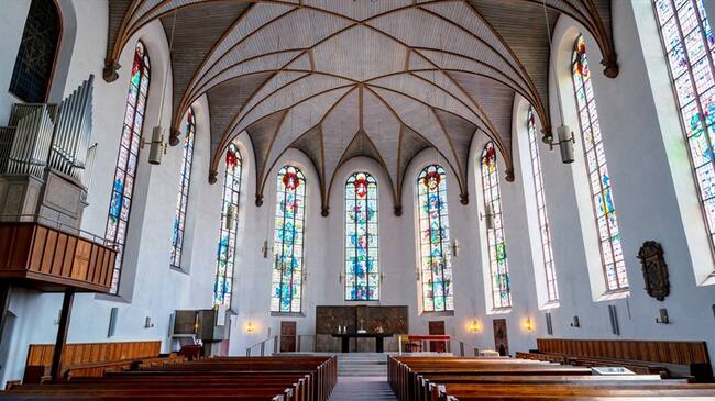 El senador aseguró que las iglesias ayudan "a la mitigación de la violencia intrafamiliar. Foto: Getty Images