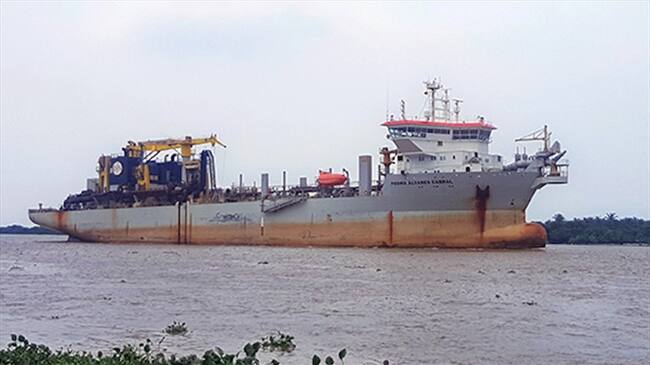 Esta draga ejecutaría los trabajos de relimpias en el Canal de Acceso al Puerto de Barranquilla. Foto: Colprensa.