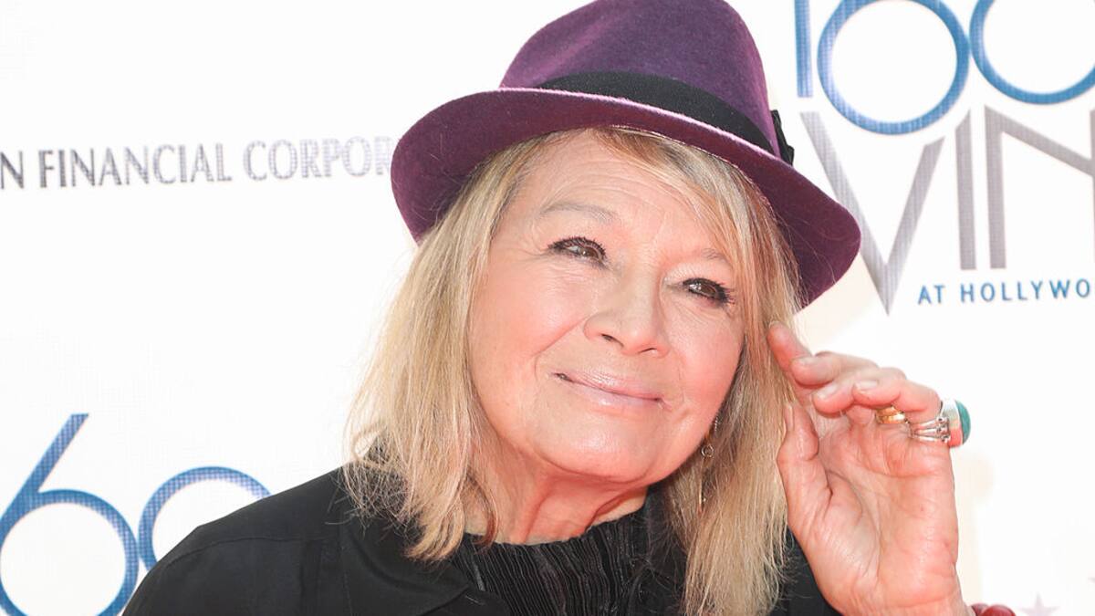 Angie Dickinson recuerda a Burt Bacharach como “una persona increíble”