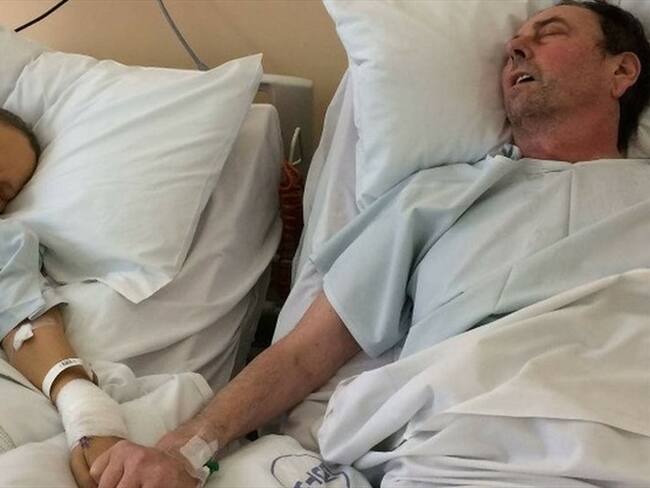 La imagen de Mike y Julie Bennet en sus últimos momentos de vida fue compartida por sus hijos a principios de este mes.. Foto: Cortesía Familia Bennet.