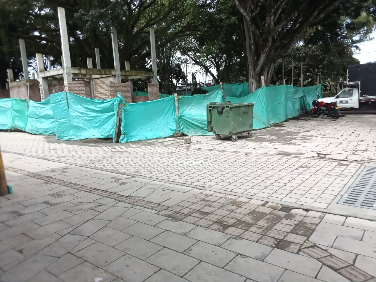 Elefante blanco: obras del parque principal de La Tebaida, Quindío, están abandonadas hace un año. Foto: Veeduría ciudadana del Quindío