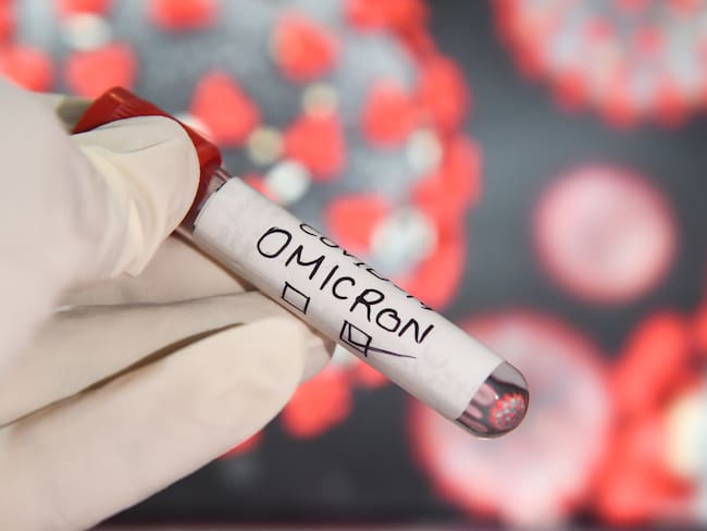 El Ministerio de Salud recomienda aislamiento ante síntomas gripales de la variante ómicron del COVID-19