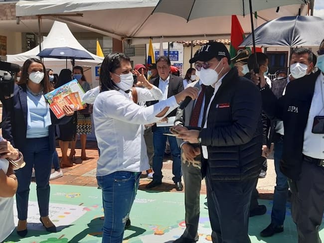 Con respecto al hallazgo de una cabeza en el municipio de Buga, el fiscal dijo que fueron capturadas dos personas.. Foto: W