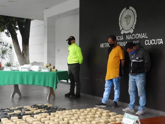 Autoridades en Cúcuta encuentran alucinógenos en falso coche fúnebre.. Foto: Cortesía