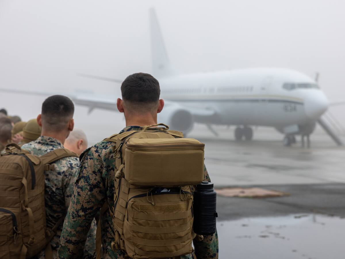 El Gobierno de Donald Trump envió el primer vuelo de migrantes detenidos a Guantánamo