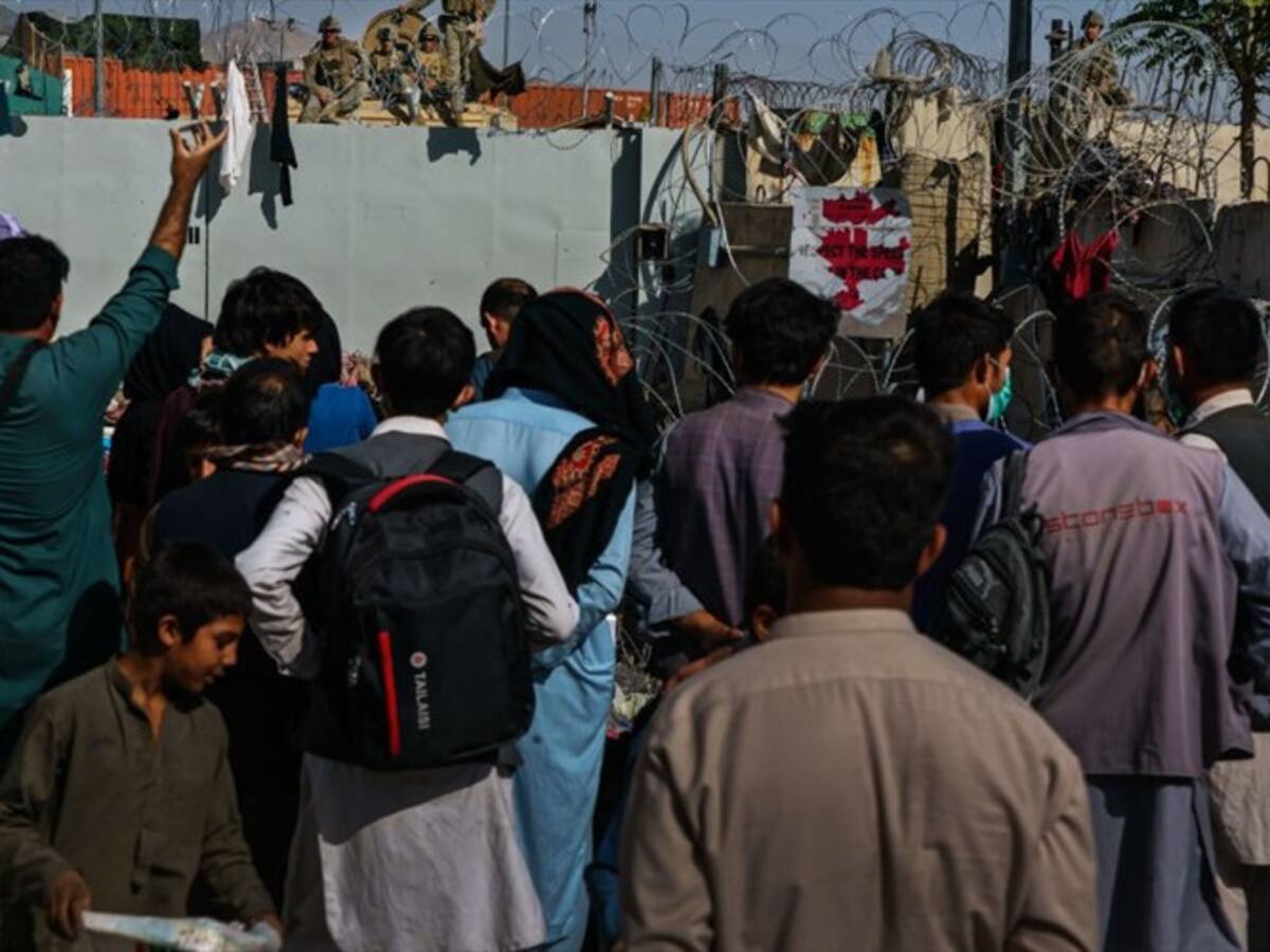 Más de medio millón de refugiados podrían abandonar Afganistán: ONU