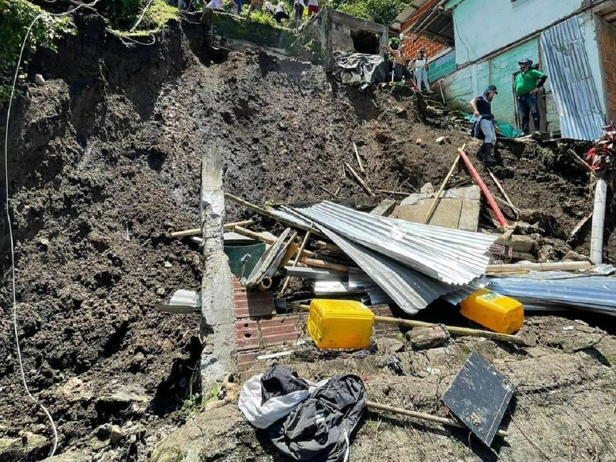 Seis personas resultaron heridas en un derrumbe que se registró en Caldas