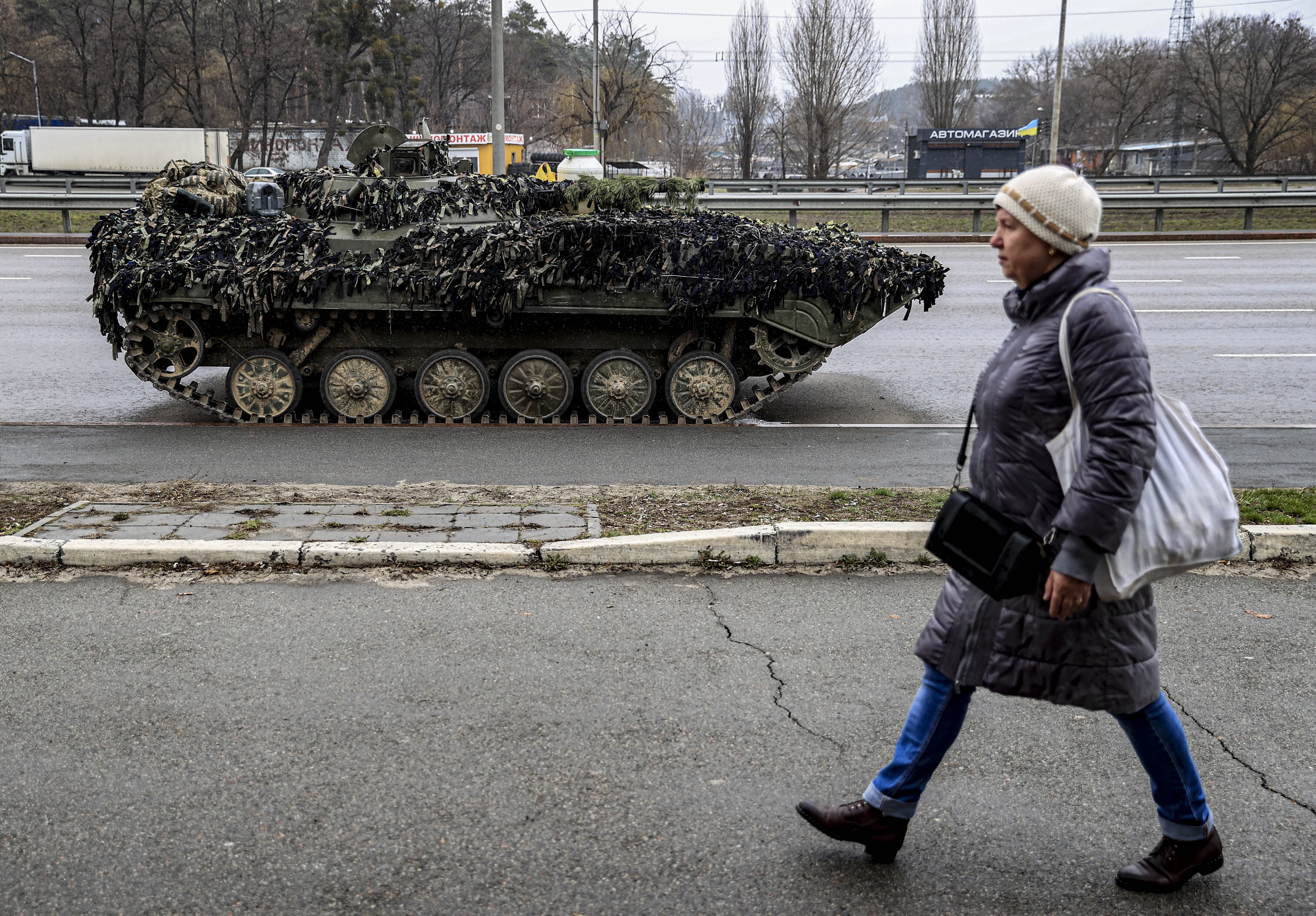 Foto de referencia del panorama en Kiev, la capital de Ucrania, tras la invasión rusa.(Photo by Metin Aktas/Anadolu Agency via Getty Images)