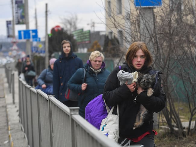 Rusia abrirá corredores humanitarios para Kiev y otras ciudades ucranianas