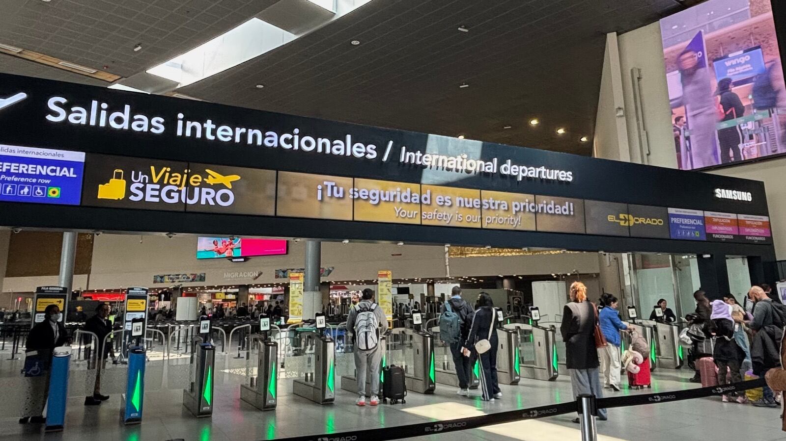 Salidas internacionales de Aeropuerto El Dorado. Foto: Suministrada a W Radio