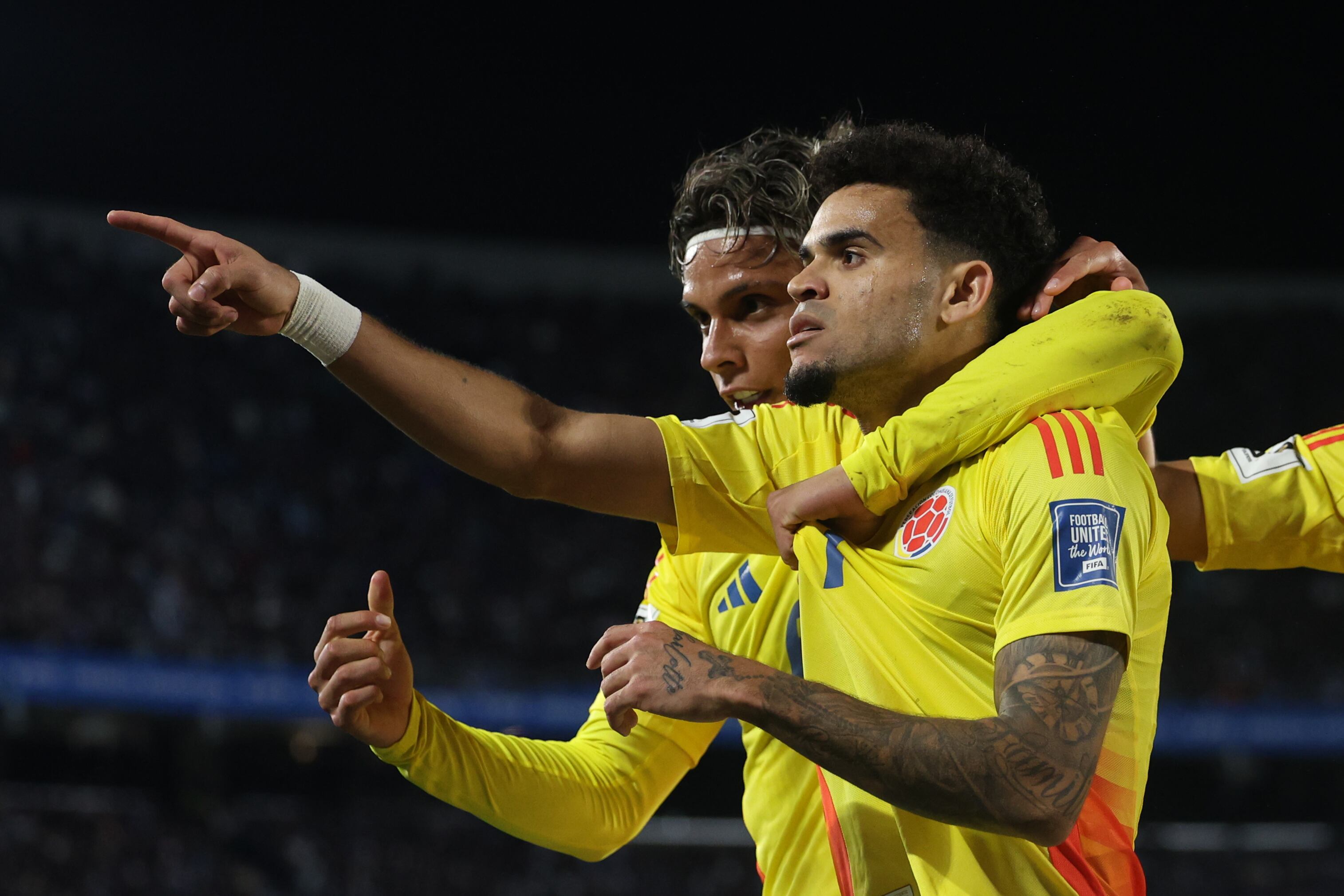 Luis Díaz y Richard Ríos. Foto: EFE/ Juan Ignacio Roncoroni