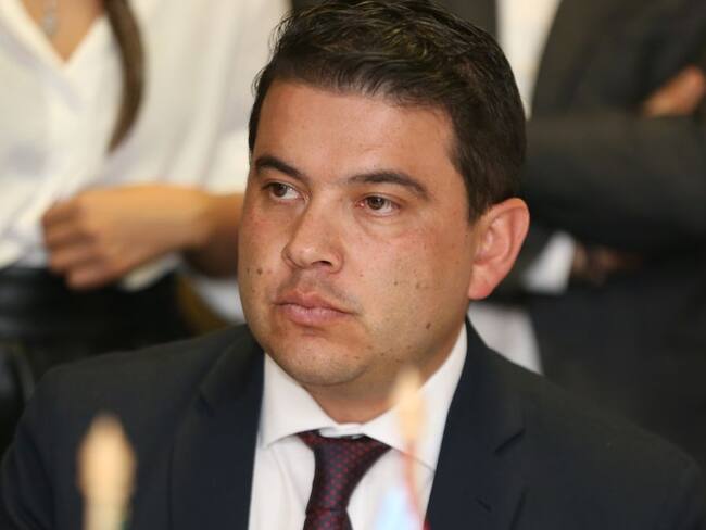 Nicolás García Bustos, Gobernador de Cundinamarca.