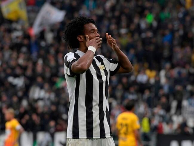 El golazo de Cuadrado con el que la Juventus se impuso sobre Benevento. Foto: Getty Images