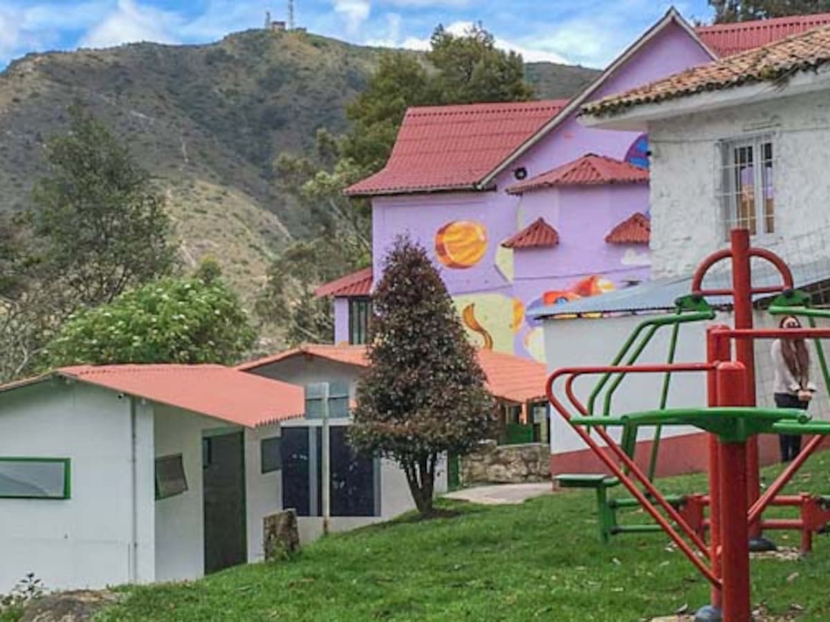 Colegio Monterrosales de La Calera entra a reorganización: tiene deudas por más de $6.000 millones