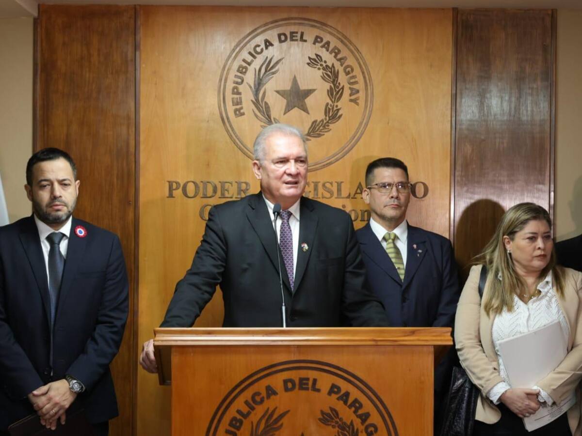 Fiscal paraguayo: Orientación ideológica de Petro no colabora en el caso Pecci