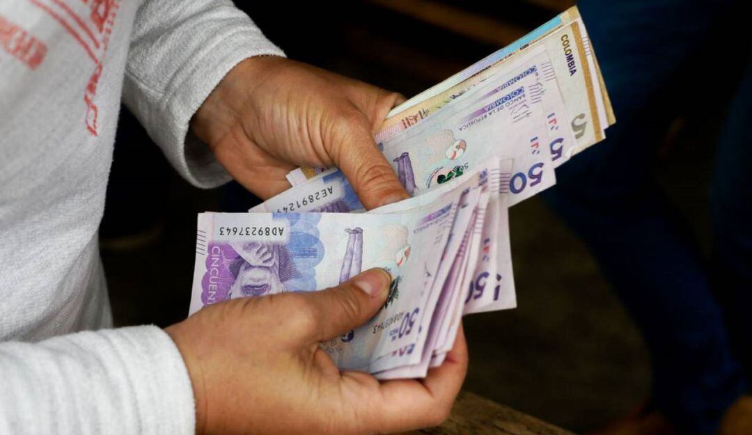 Dinero colombiano, imagen de referencia. Foto: Getty Images.