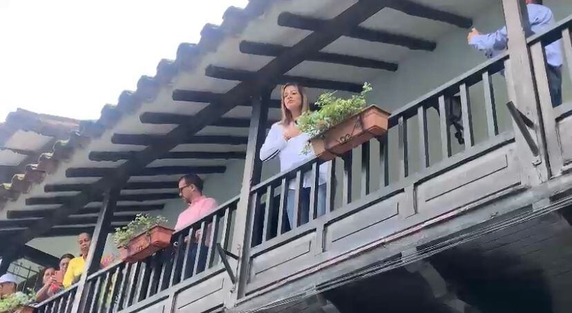 En medio de polémica, Yulia Rodríguez llega a la Alcaldía de Girón.