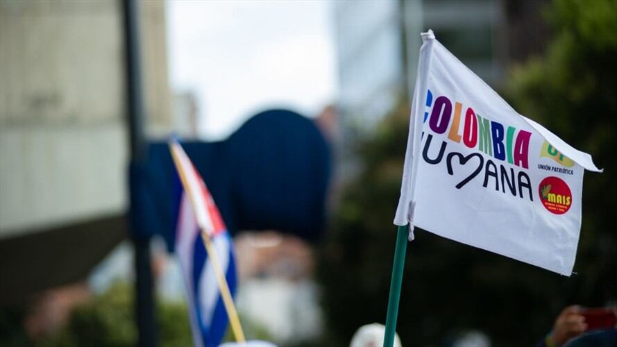 El Consejo Nacional Electoral, al acatar un fallo de tutela de la Corte Constitucional, decidió otorgarle la personería jurídica a Colombia Humana. Foto: Getty Images / SEBASTIÁN BARROS