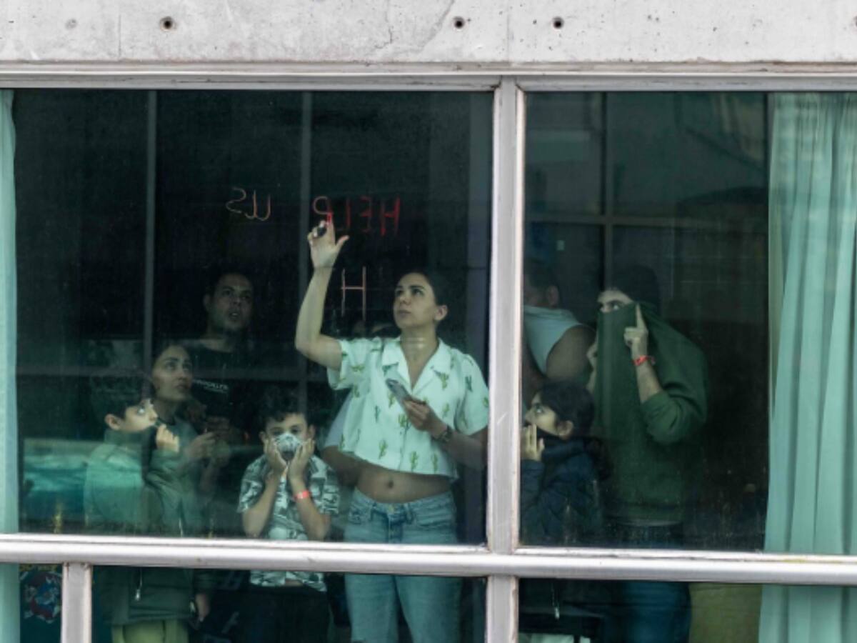 Fotoperiodista colombiano retrata dura situación de migrantes deportados por Trump en Panamá