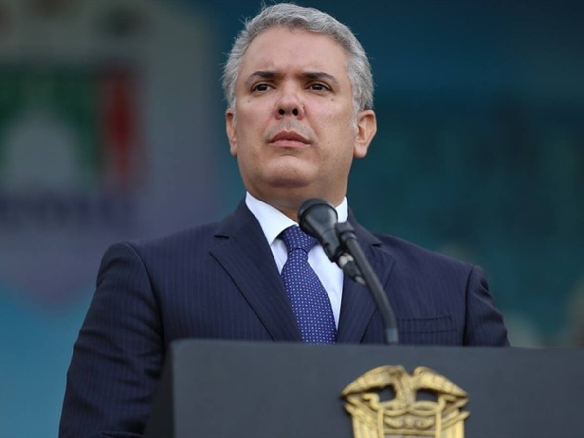 Duque evalúa alteraciones de orden público desde el PMU de la Policía