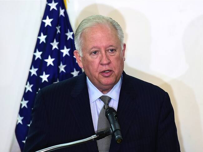 Colombia tiene un futuro brillante:Thomas Shannon